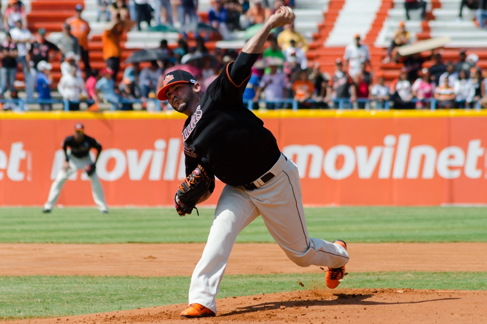 Alex Torres. 4
