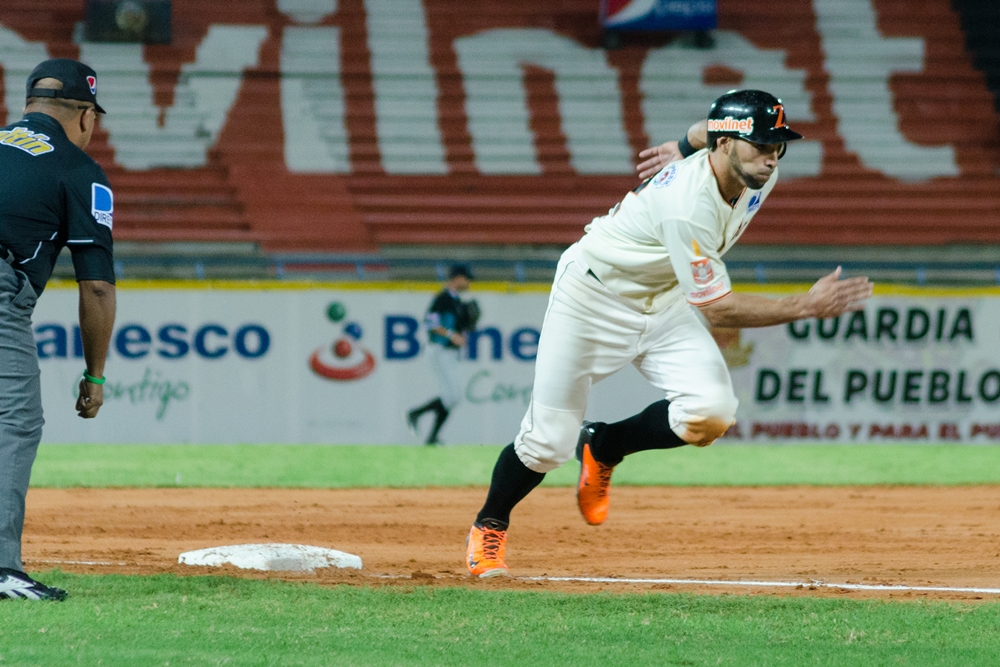 Ali Castillo 9